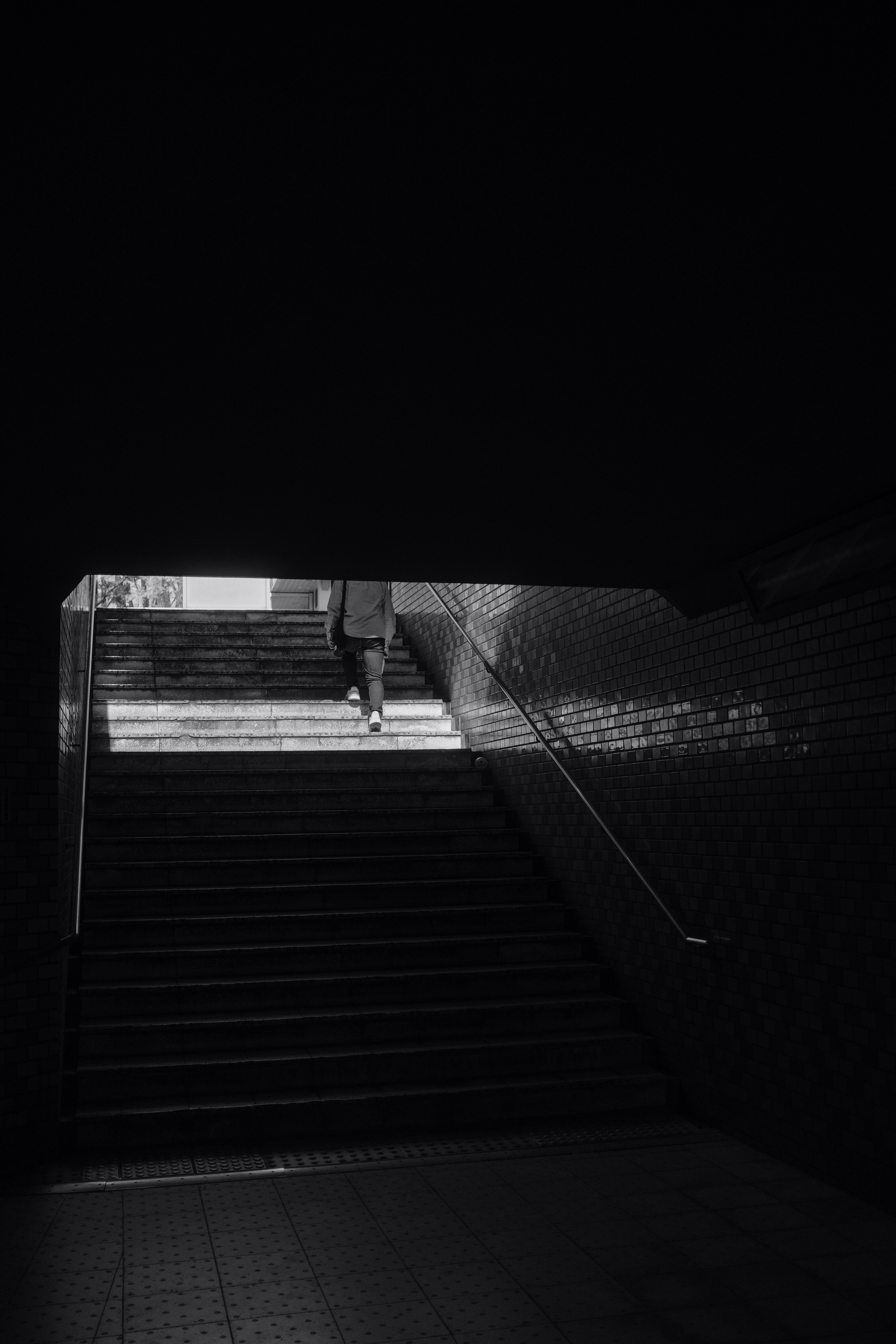 photo-1604562947612-aad35889d6cb?ixid=M3wxMjA3fDB8MXxzZWFyY2h8MTV8fGFtYmtpbmcxMjM0dGh8ZW58MHx8fHwxNzU1MDQ3MzkzfDA\u0026ixlib=rb-4.1.0