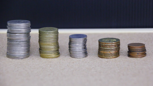 silver and gold round coins