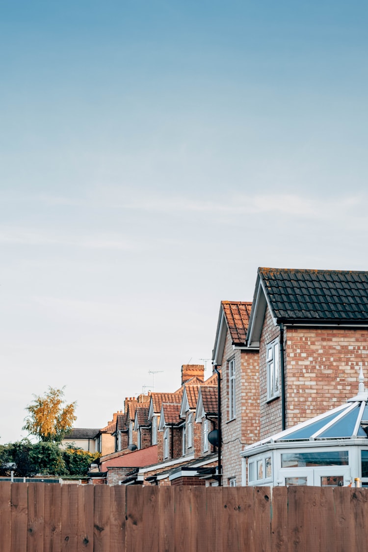How to Evaluate Tenants for Rent to Service Properties in the UK