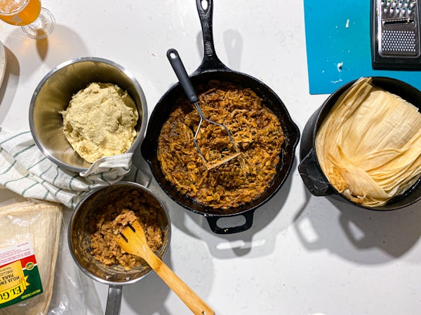 Black frying pan with brown rice