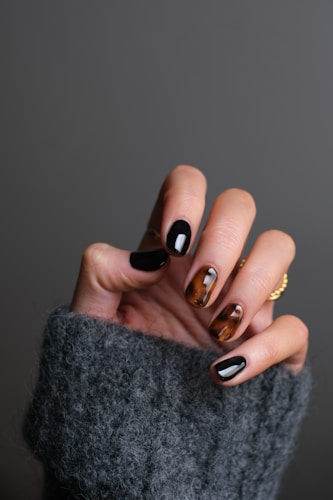 Sustainable Beauty: Why Press-On Nails Are the Eco-Friendly Choice