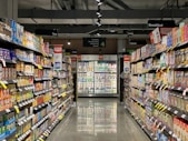  Produit emballé et exposé sur une étagère de supermarché