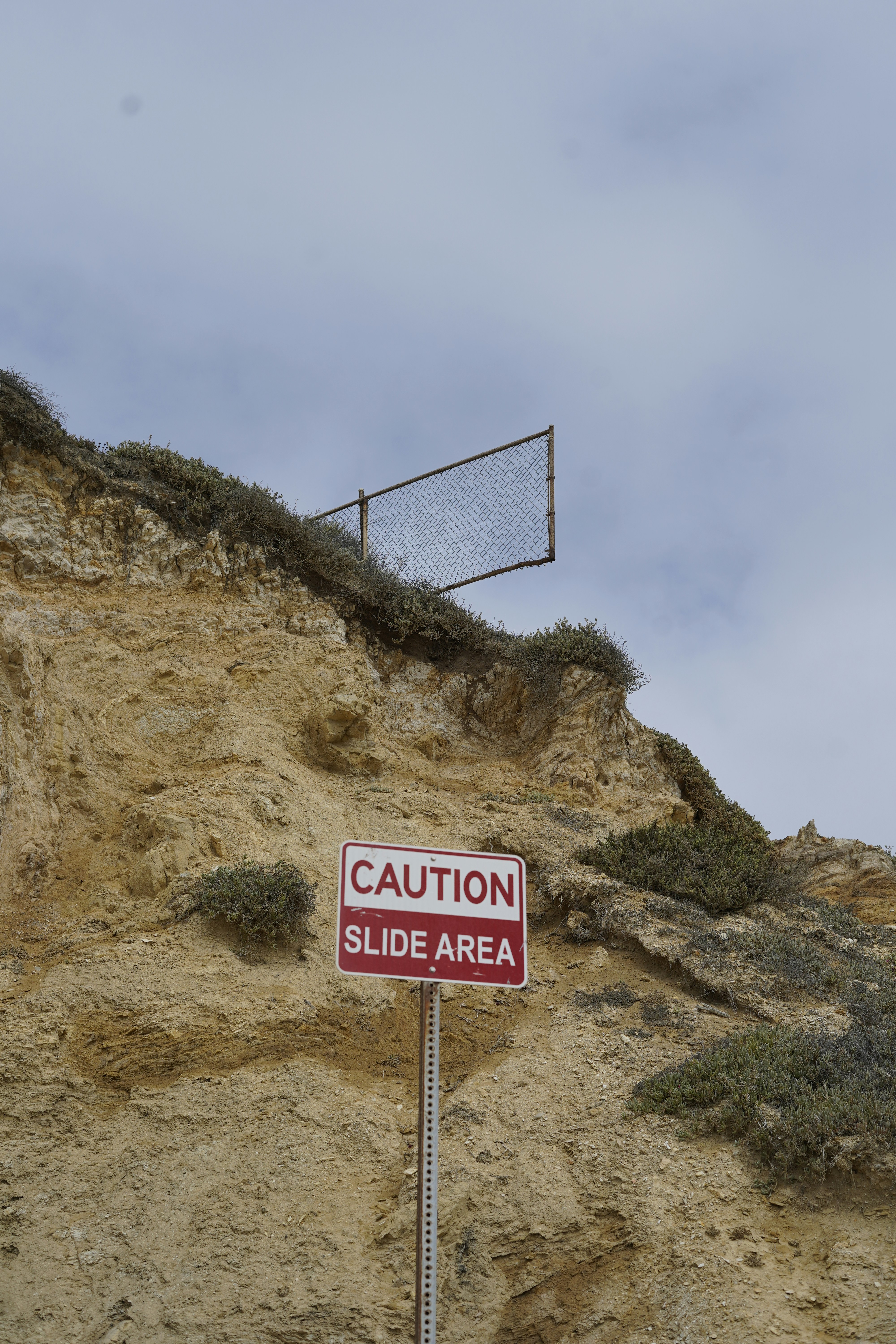 red and white no smoking sign