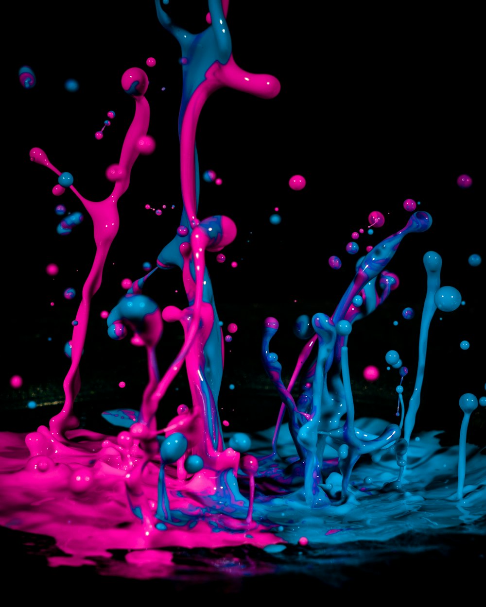 purple and pink water splash