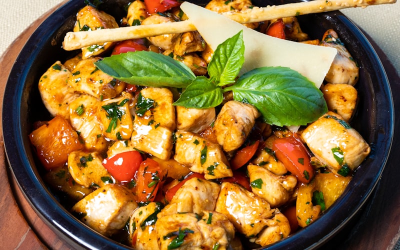 Pollo guisado dominicano