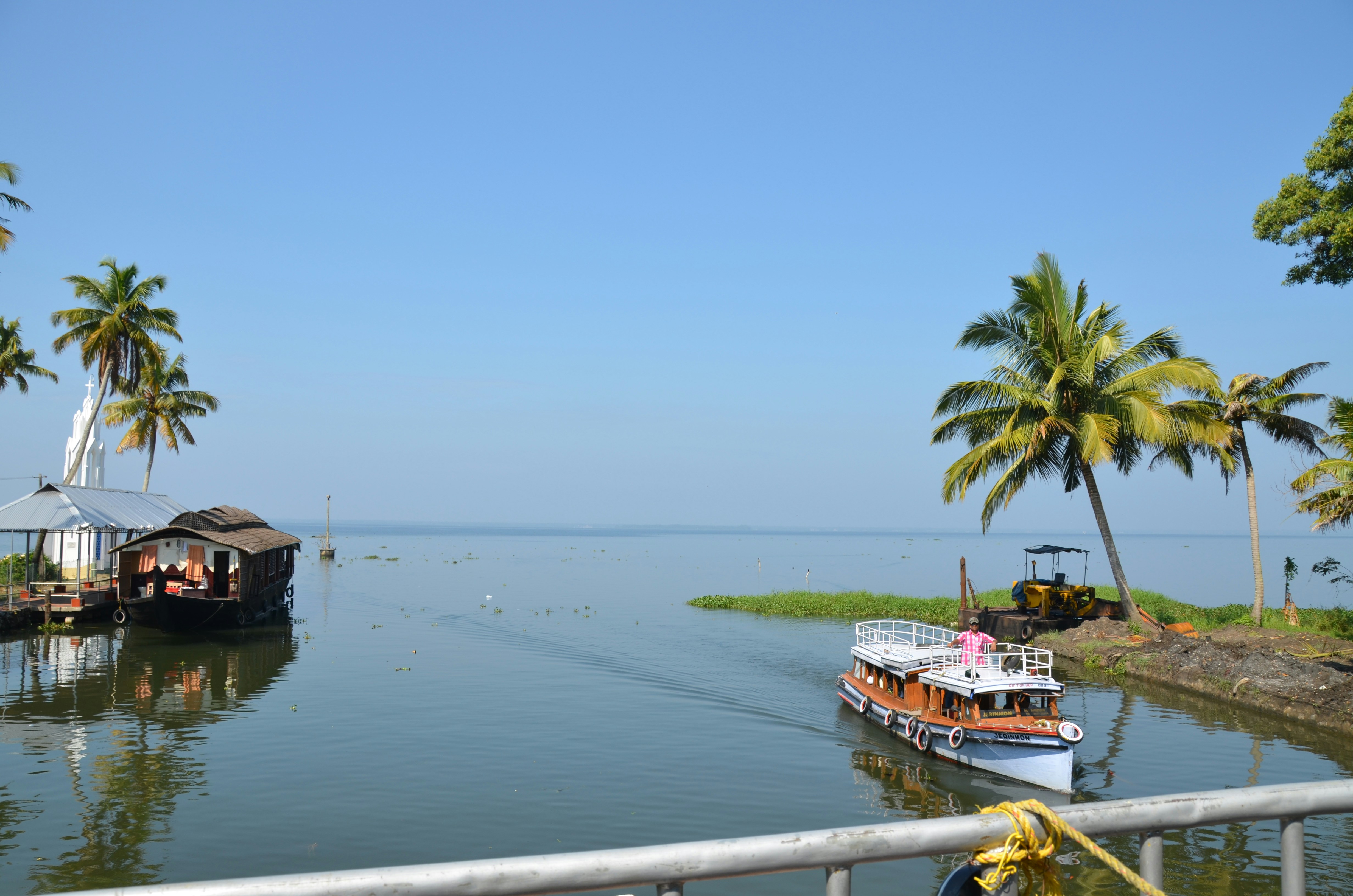 Photo by kattupalam