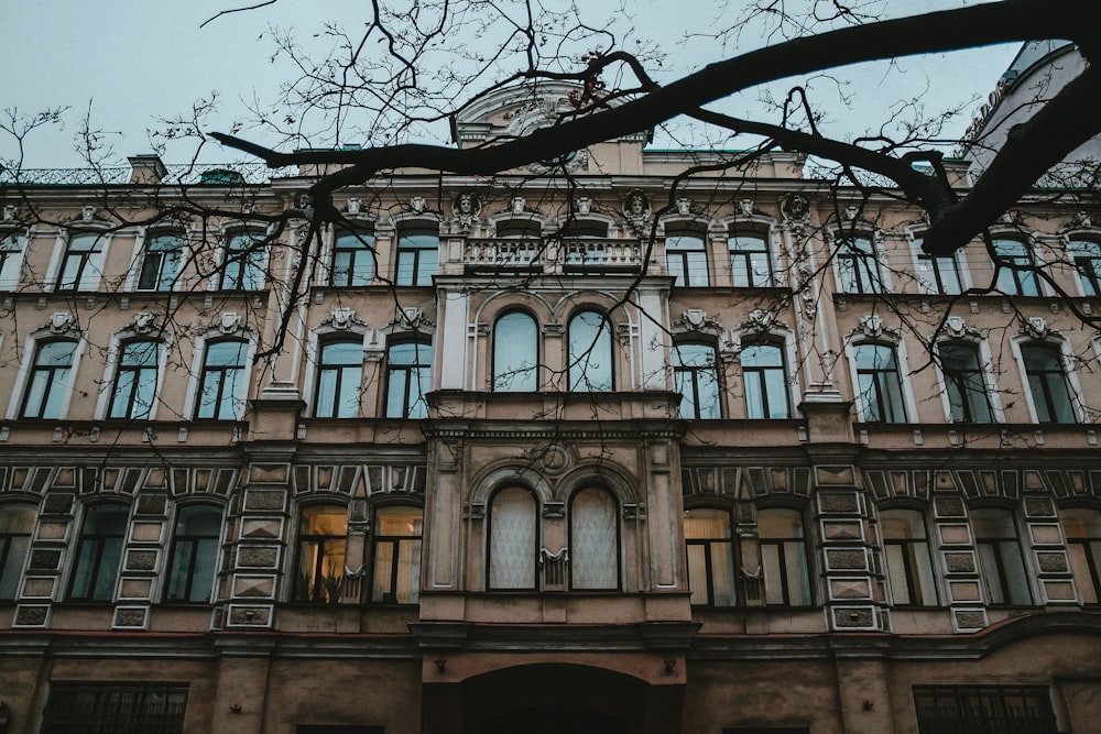 brown and white concrete building