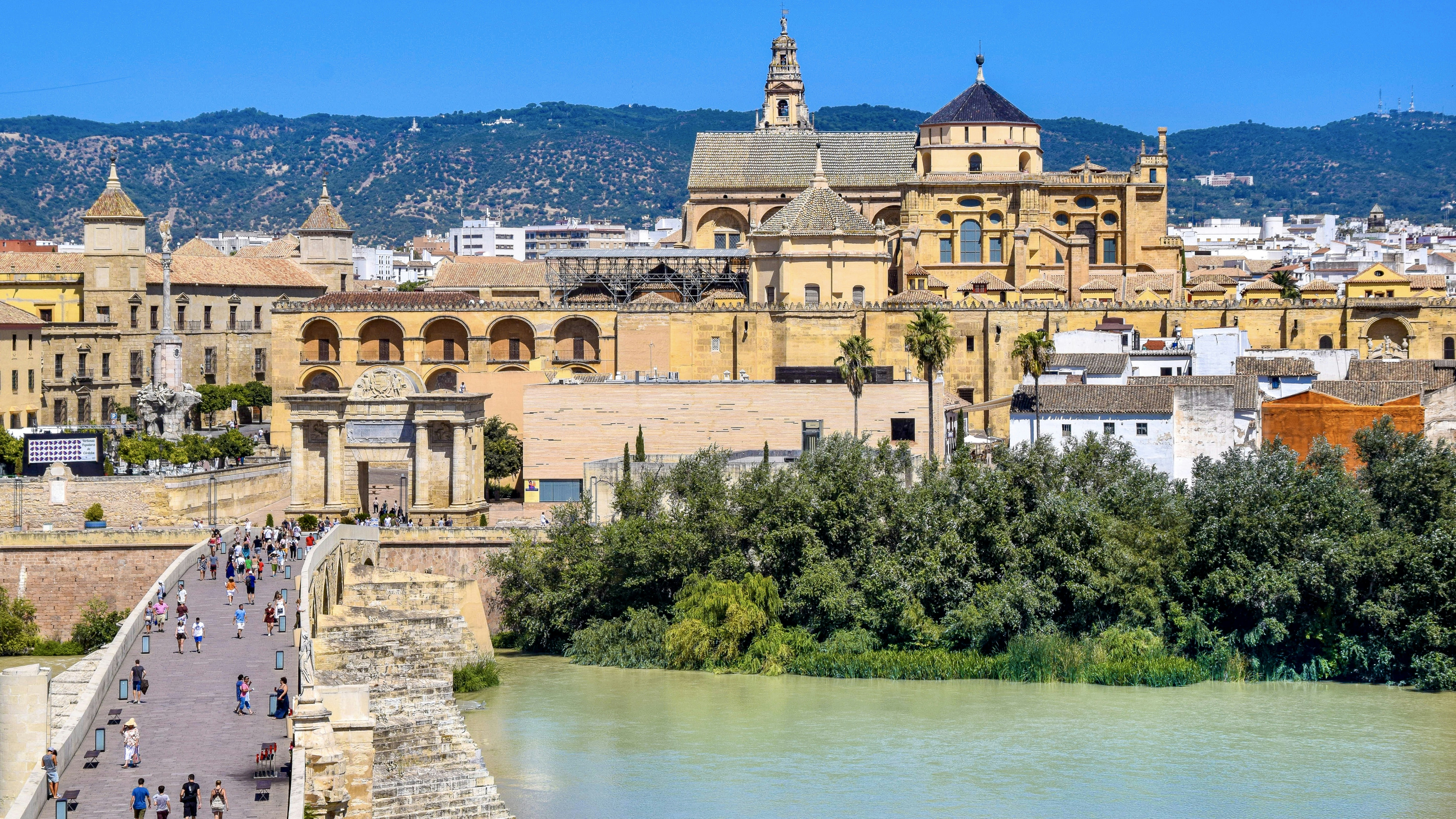 Photo by tompodmore86