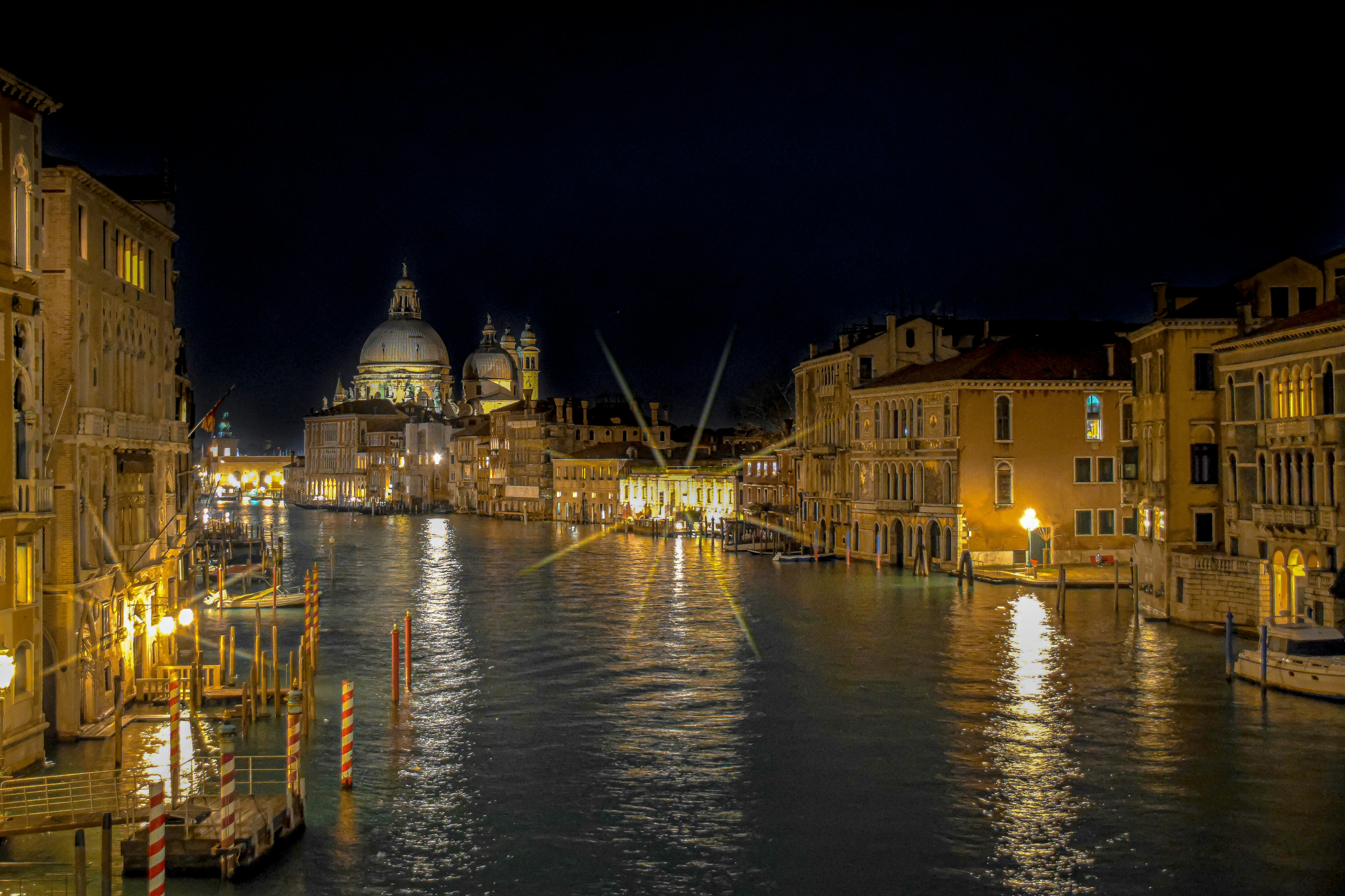 Photo by tompodmore86