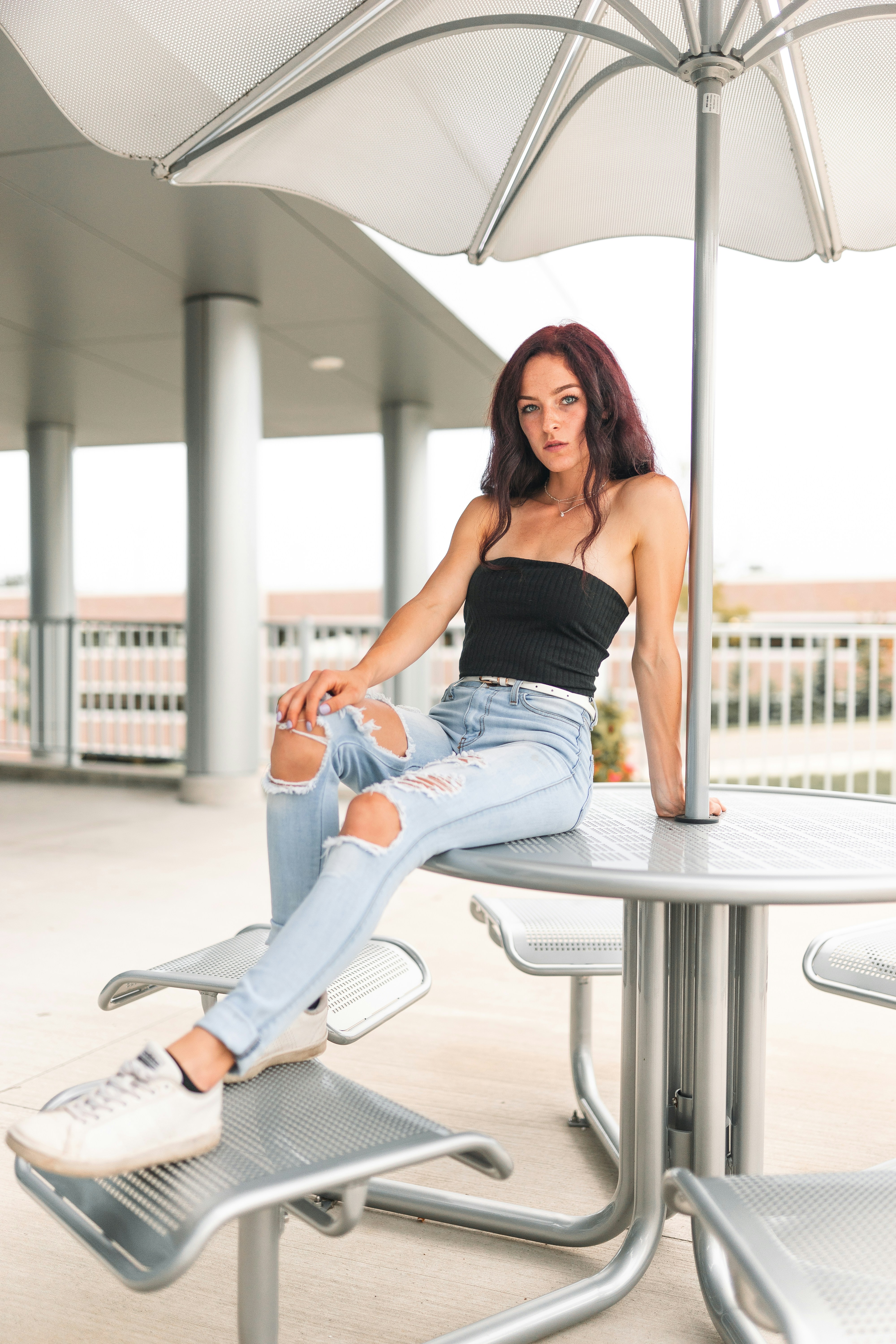 Изогните тело буквой L