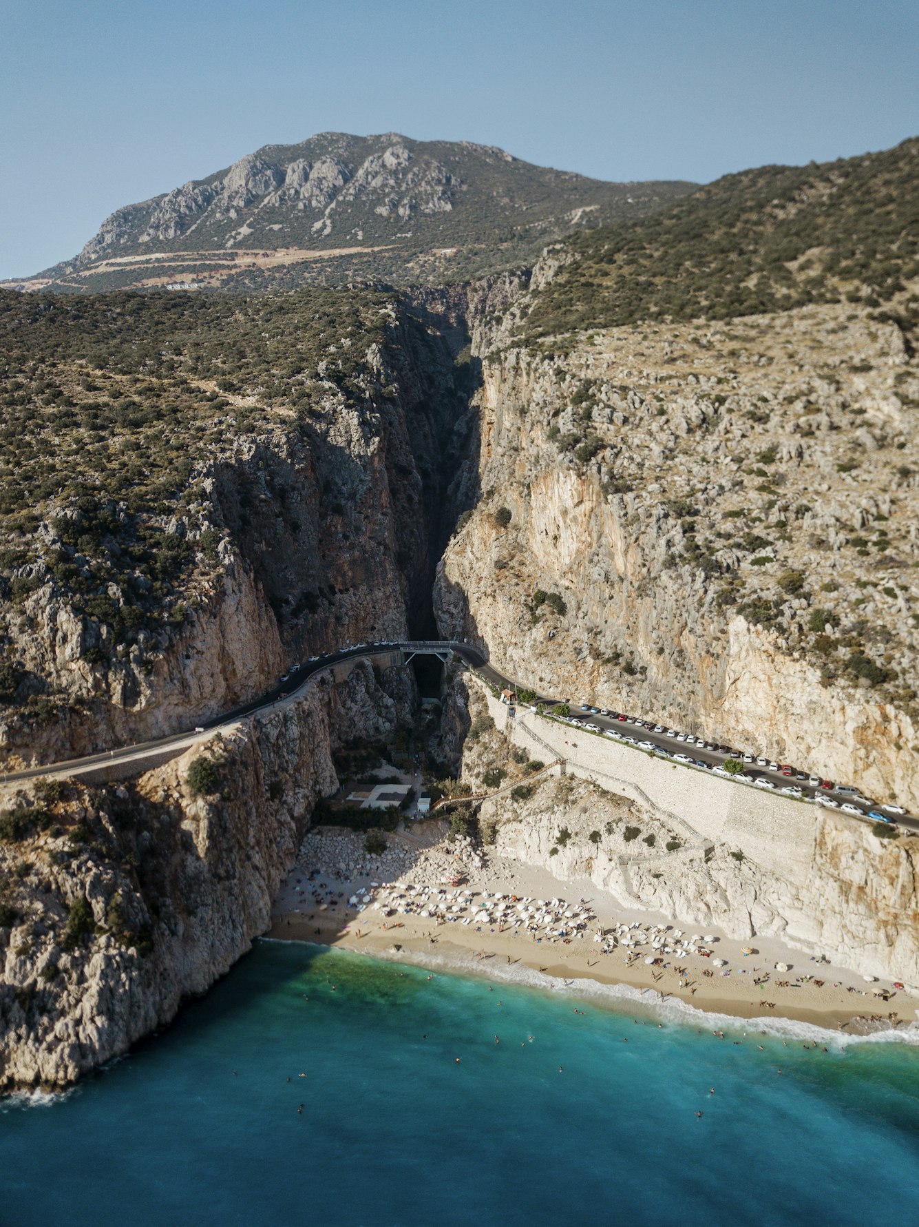 Kemer — wakacyjny kurort Riwiery Tureckiej | Kemer to tętniący życiem  turecki kurort z hotelami o wysokim standardzie, idealny na wakacje all  inclusive na Riwierze Tureckiej. | Biuro podróży Amigos - Jelenia Góra