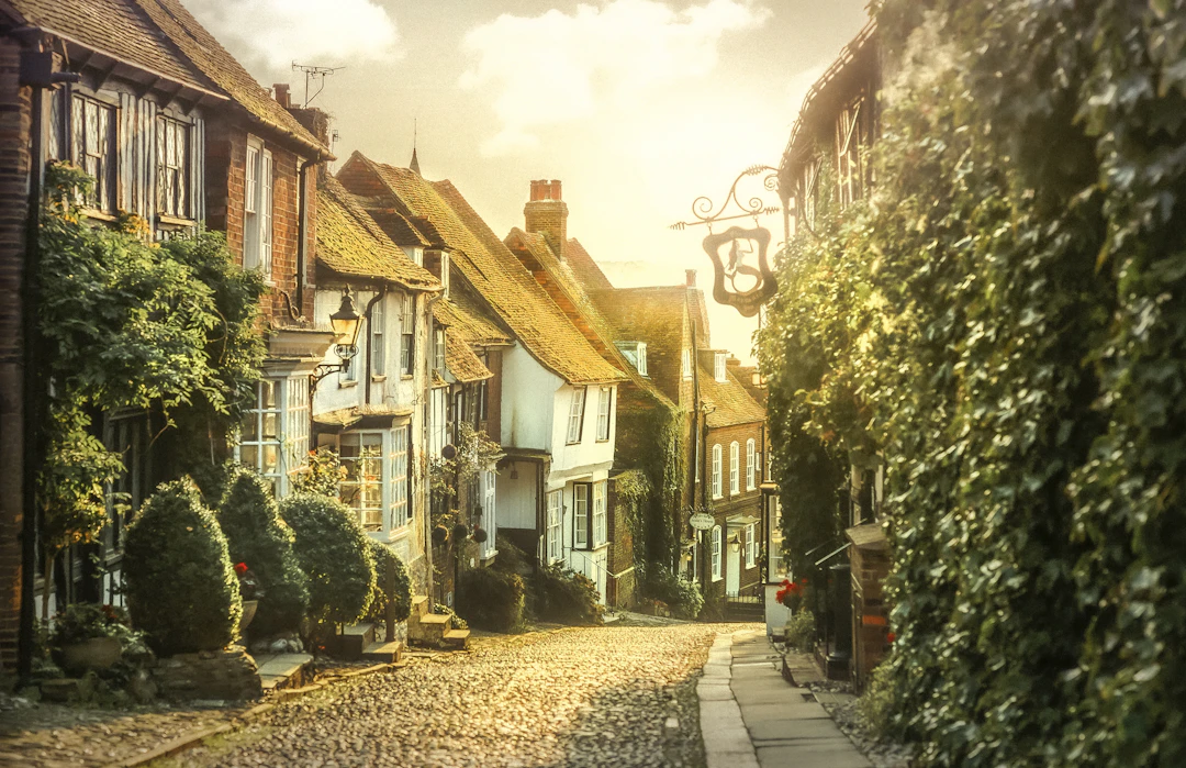 Troyes 2026: 10 Silent Walks & Slow-Travel Picks