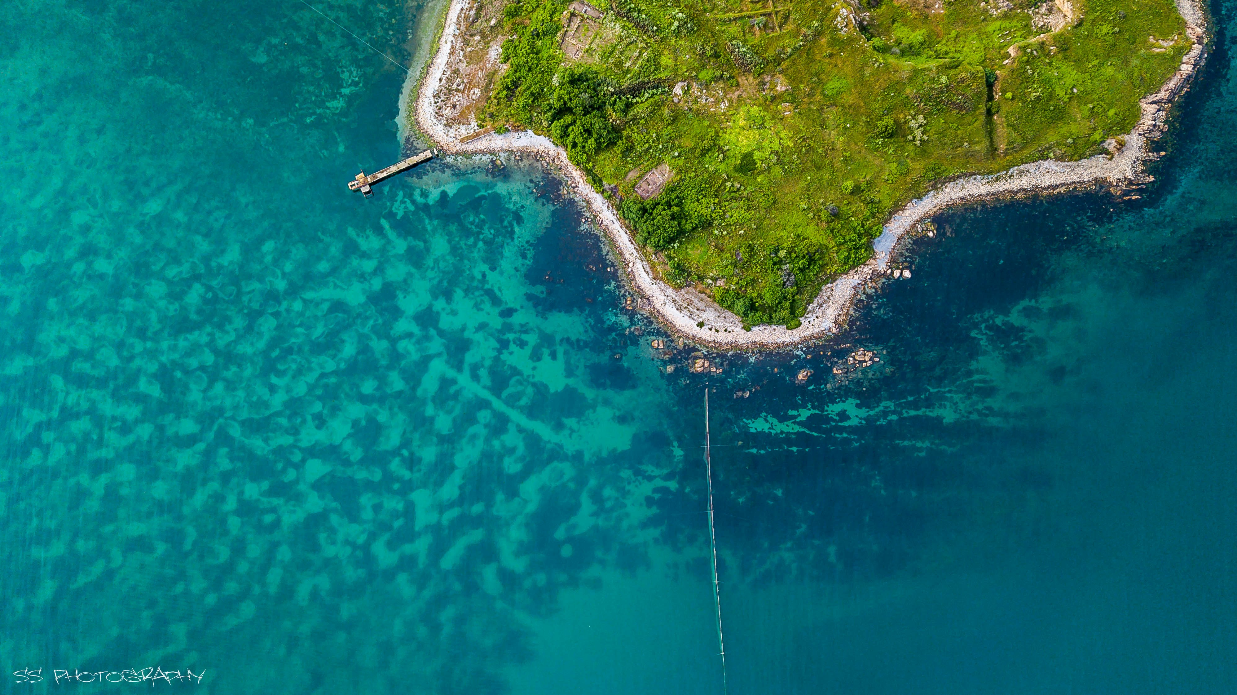 Photo by superstraho