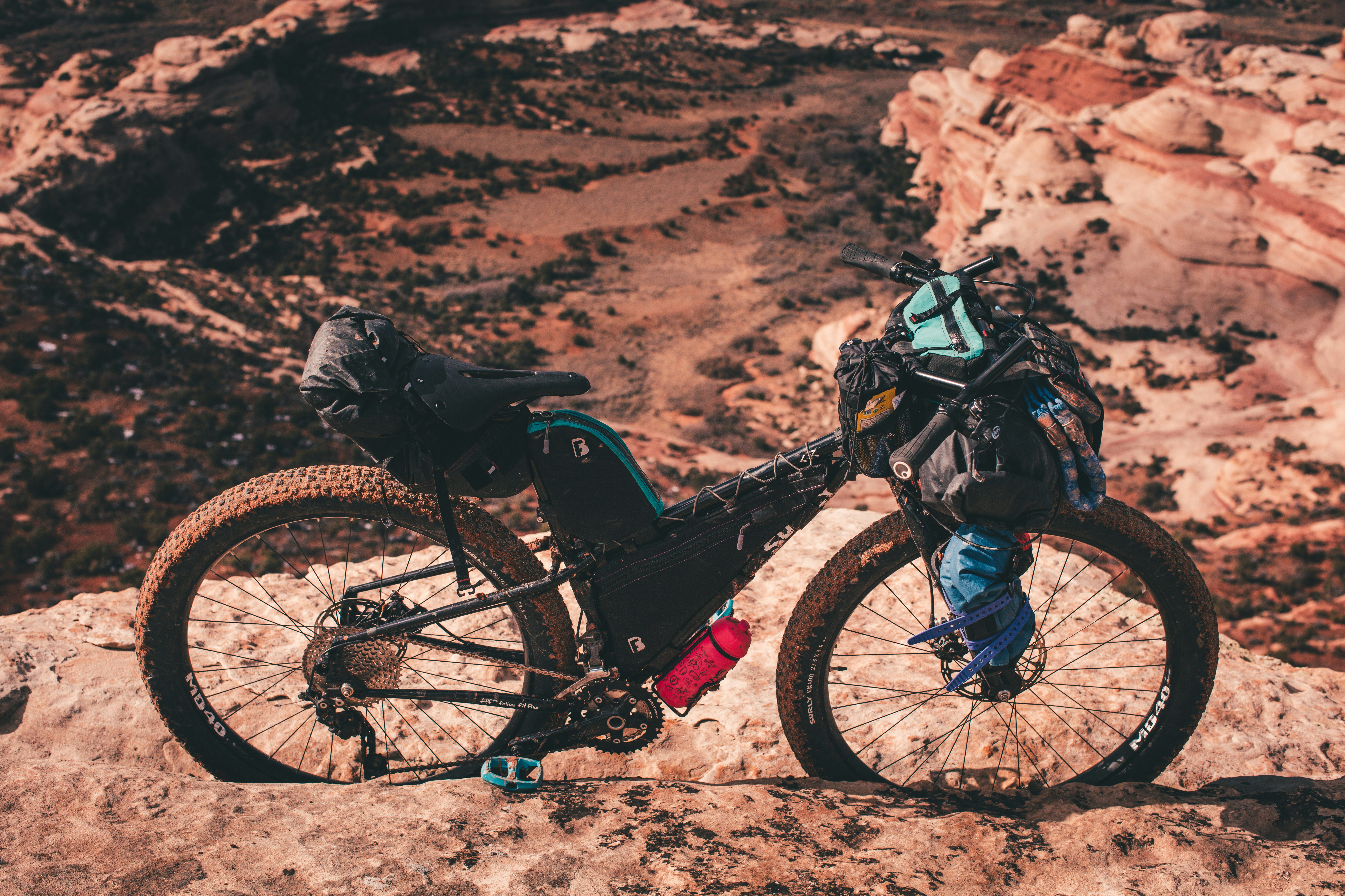 Photo by worldsbetweenlines