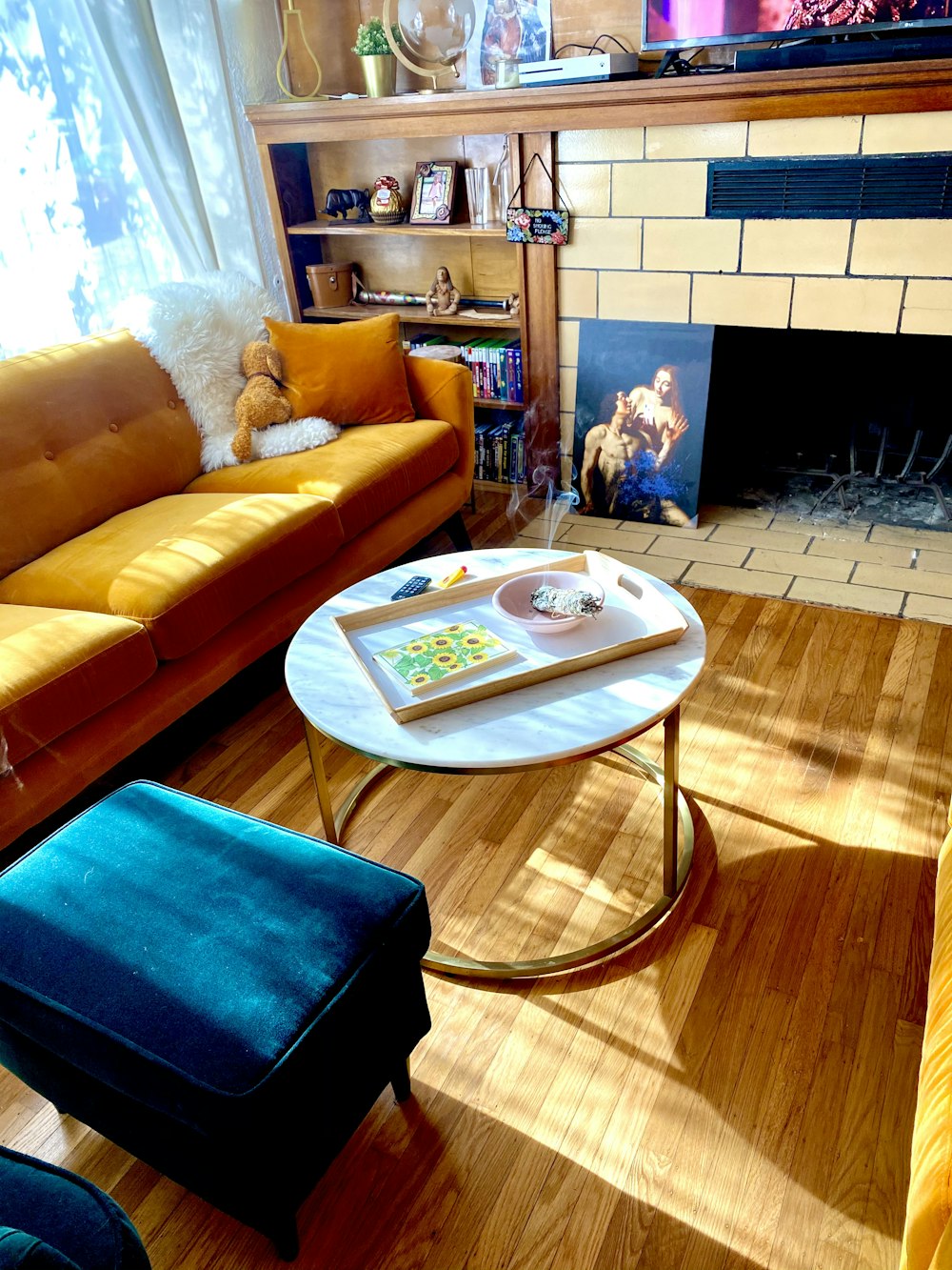 white round table on brown wooden round table