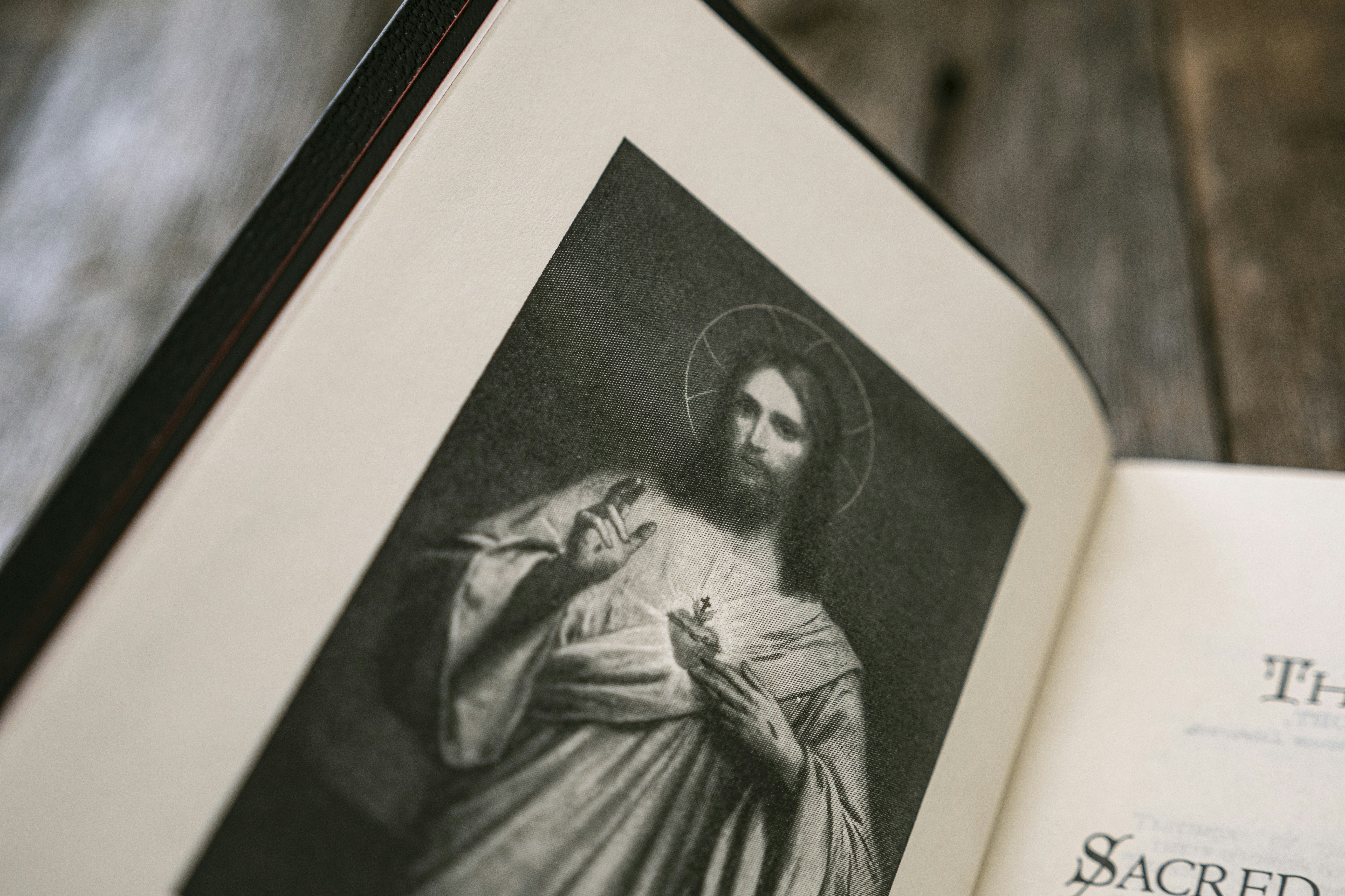Mujer en vestido blanco foto