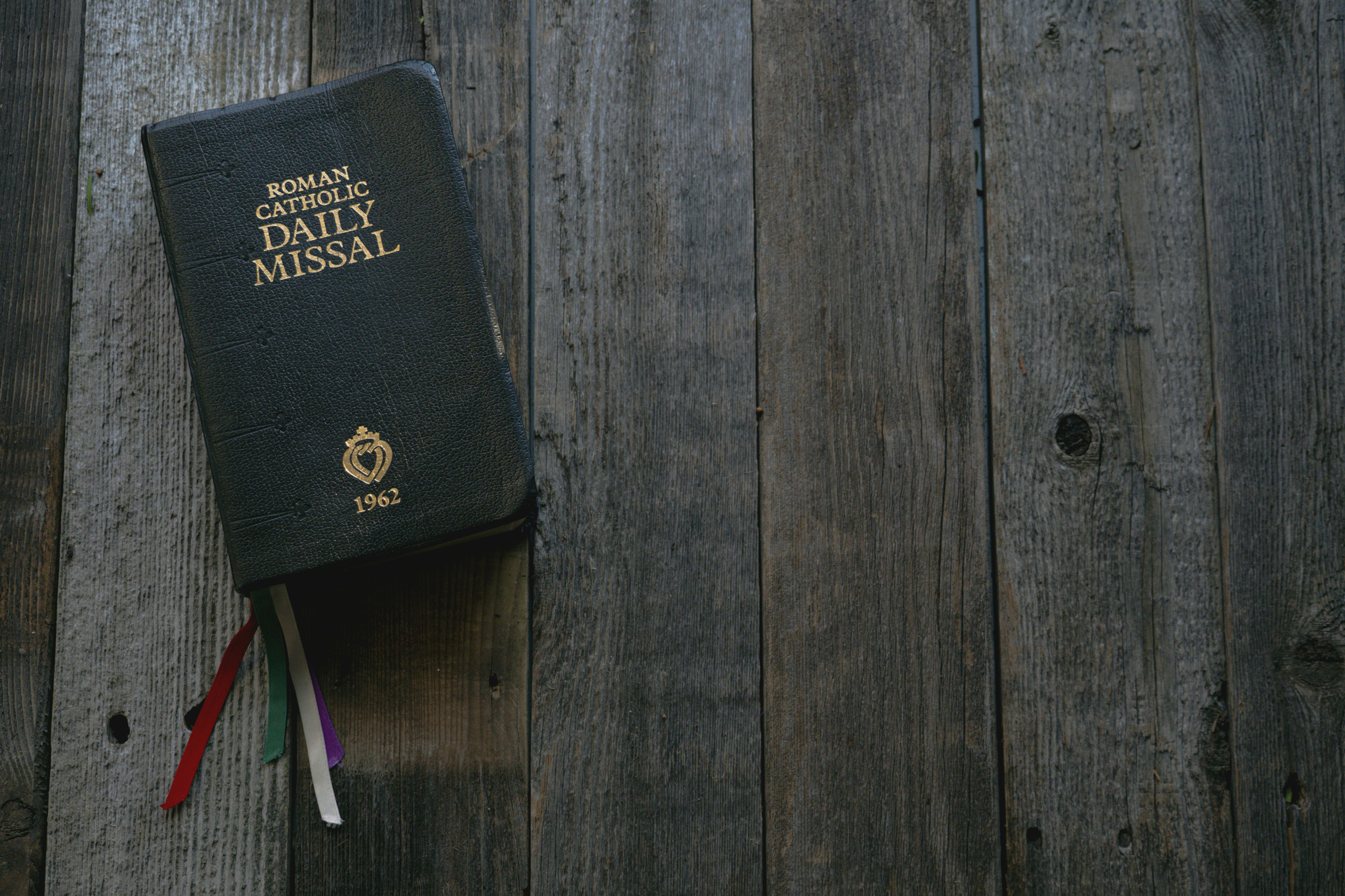 black and white leather pouch, 