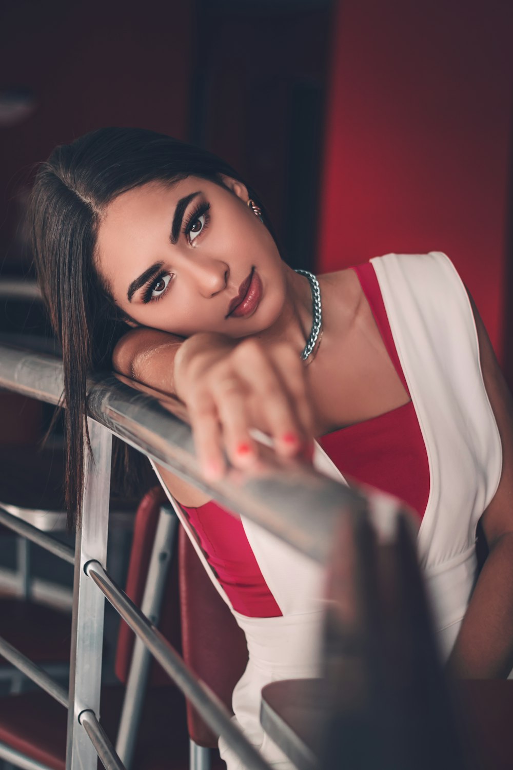 woman in white and red dress