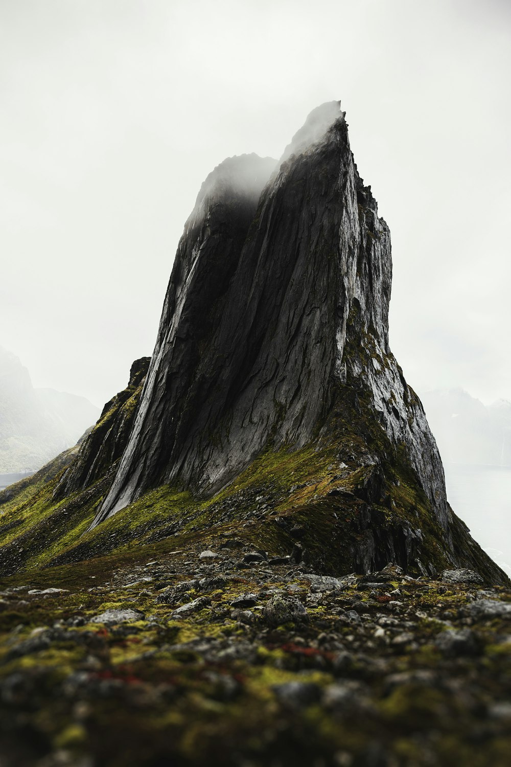 black and gray rock formation