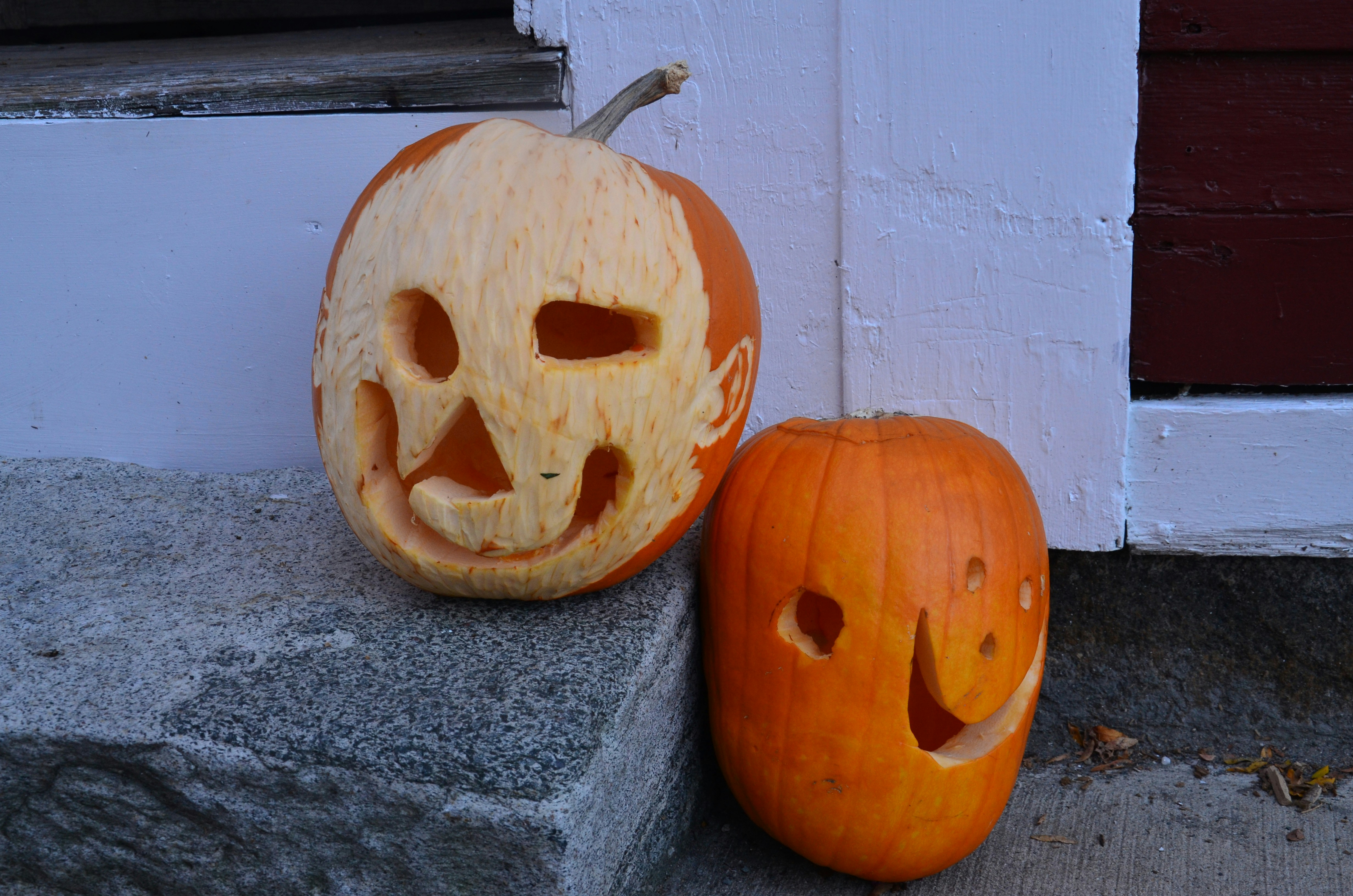 Jack O Lanterna su cemento grigio
