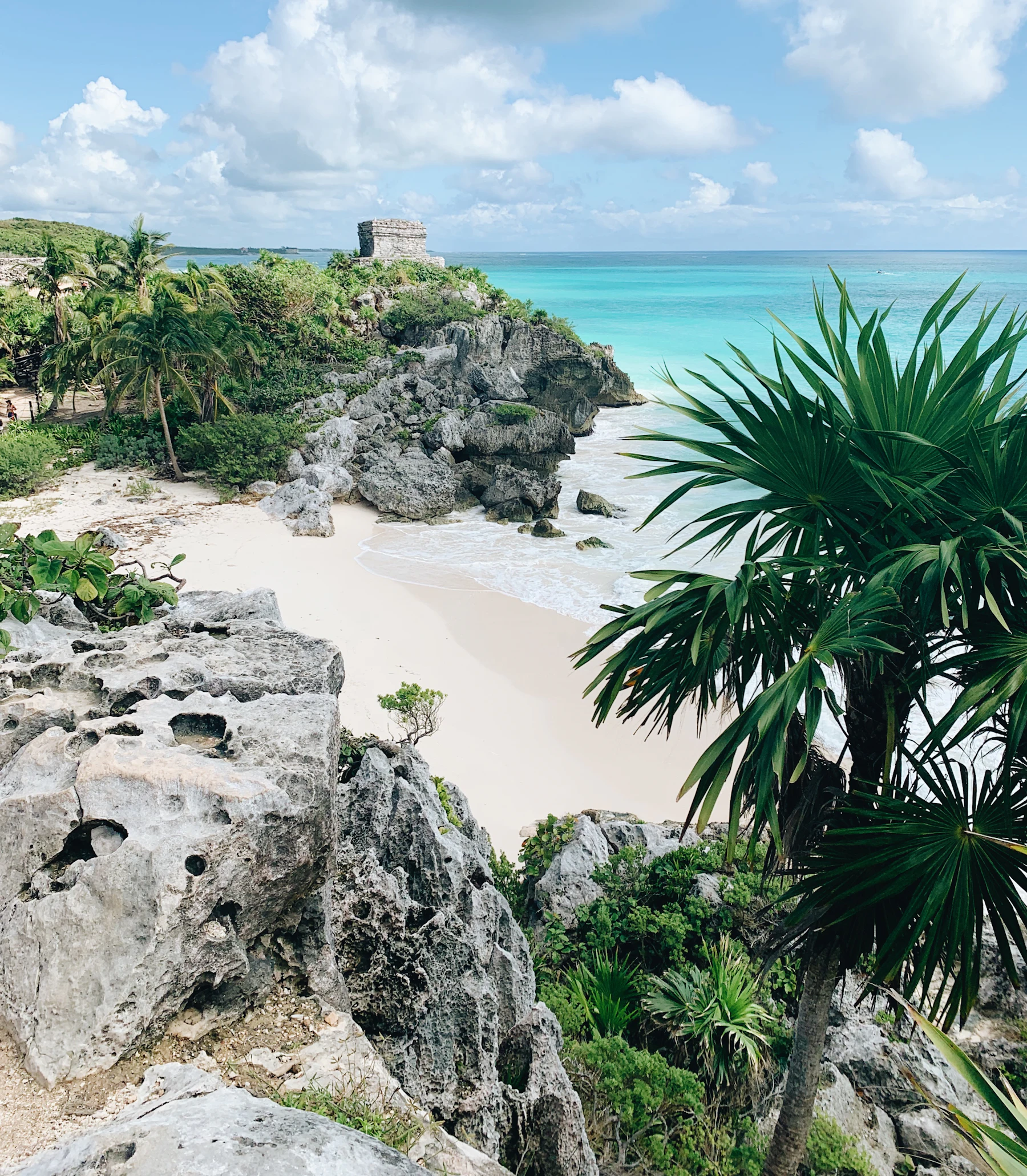 Costa de Tulum sobre o penhasco