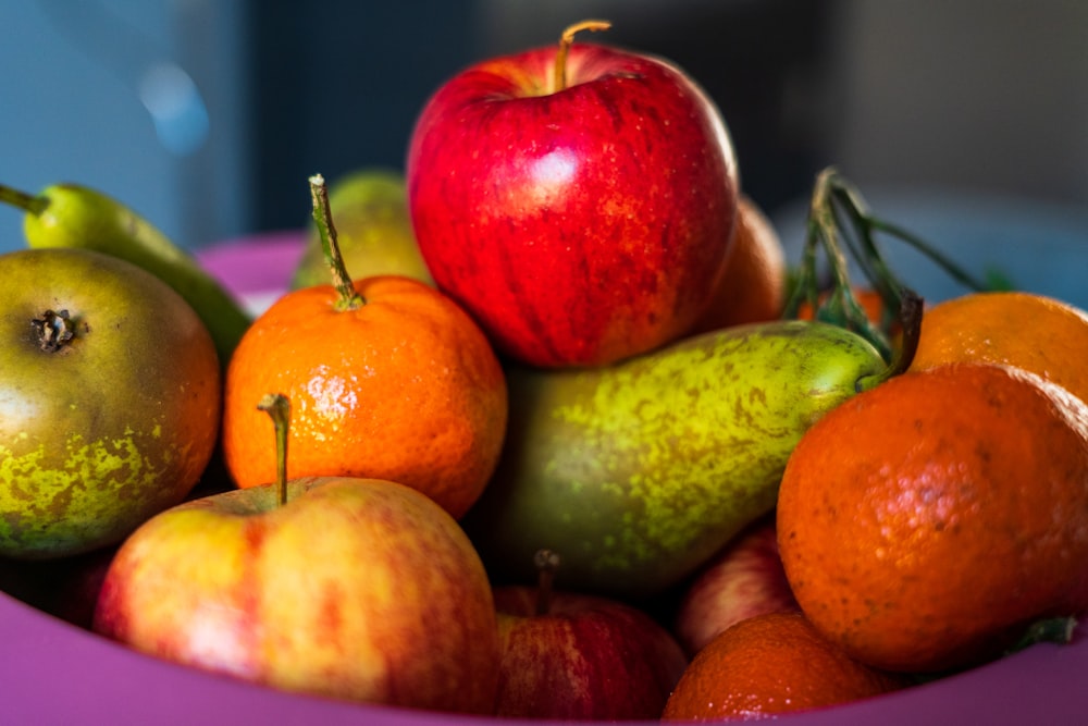 orange fruit and green fruit