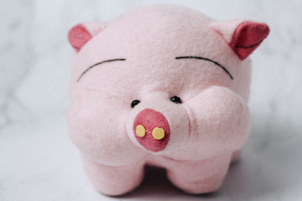 Jouet en peluche cochon blanc et rose