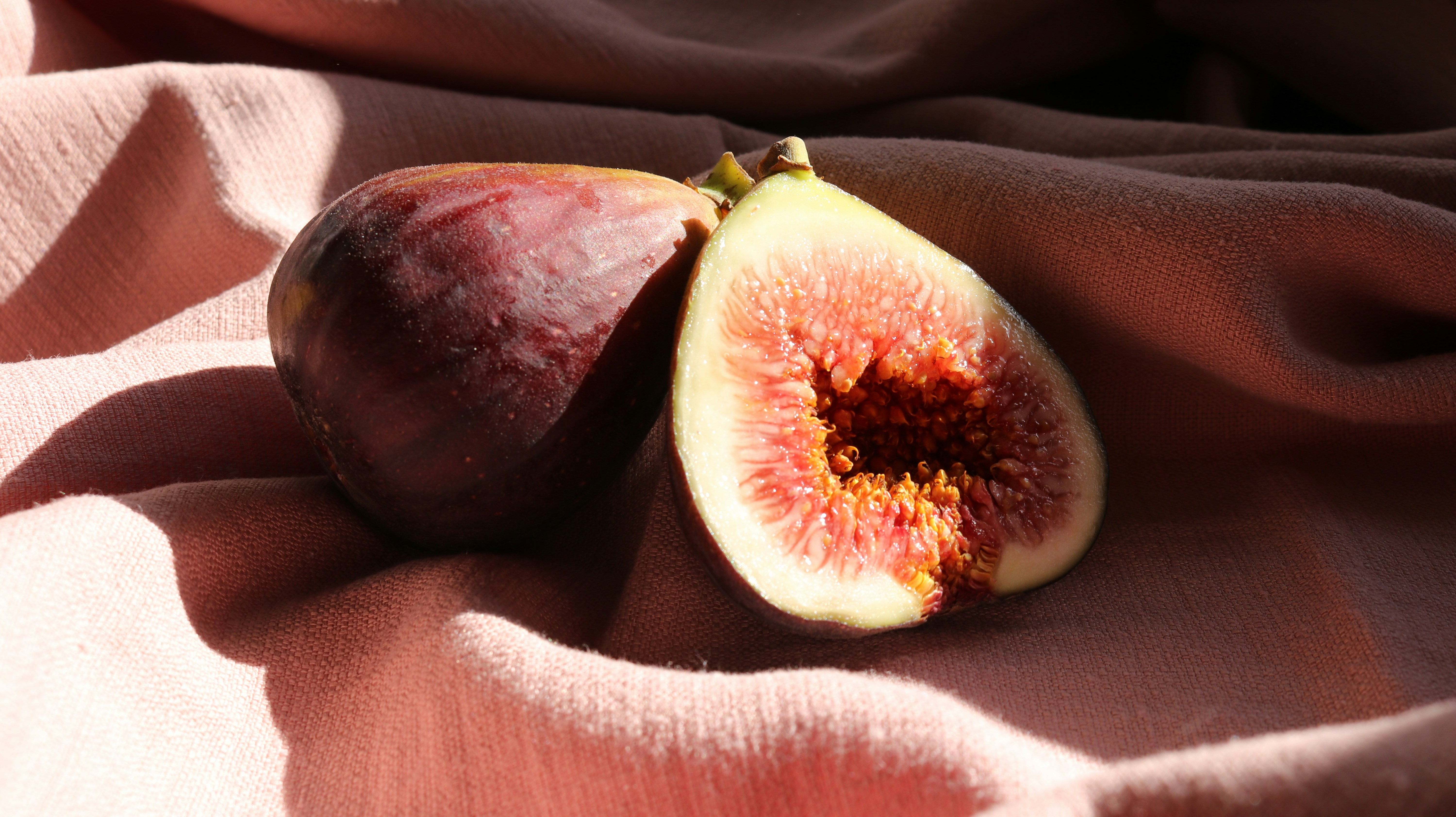 figs on a blanket