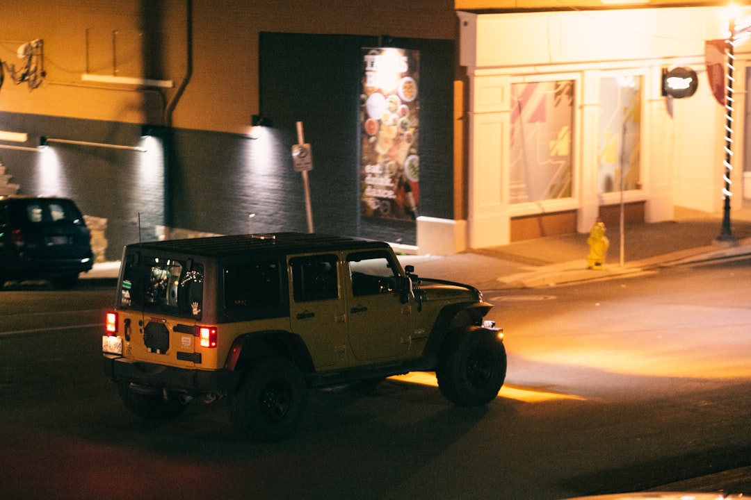 black and white jeep wrangler