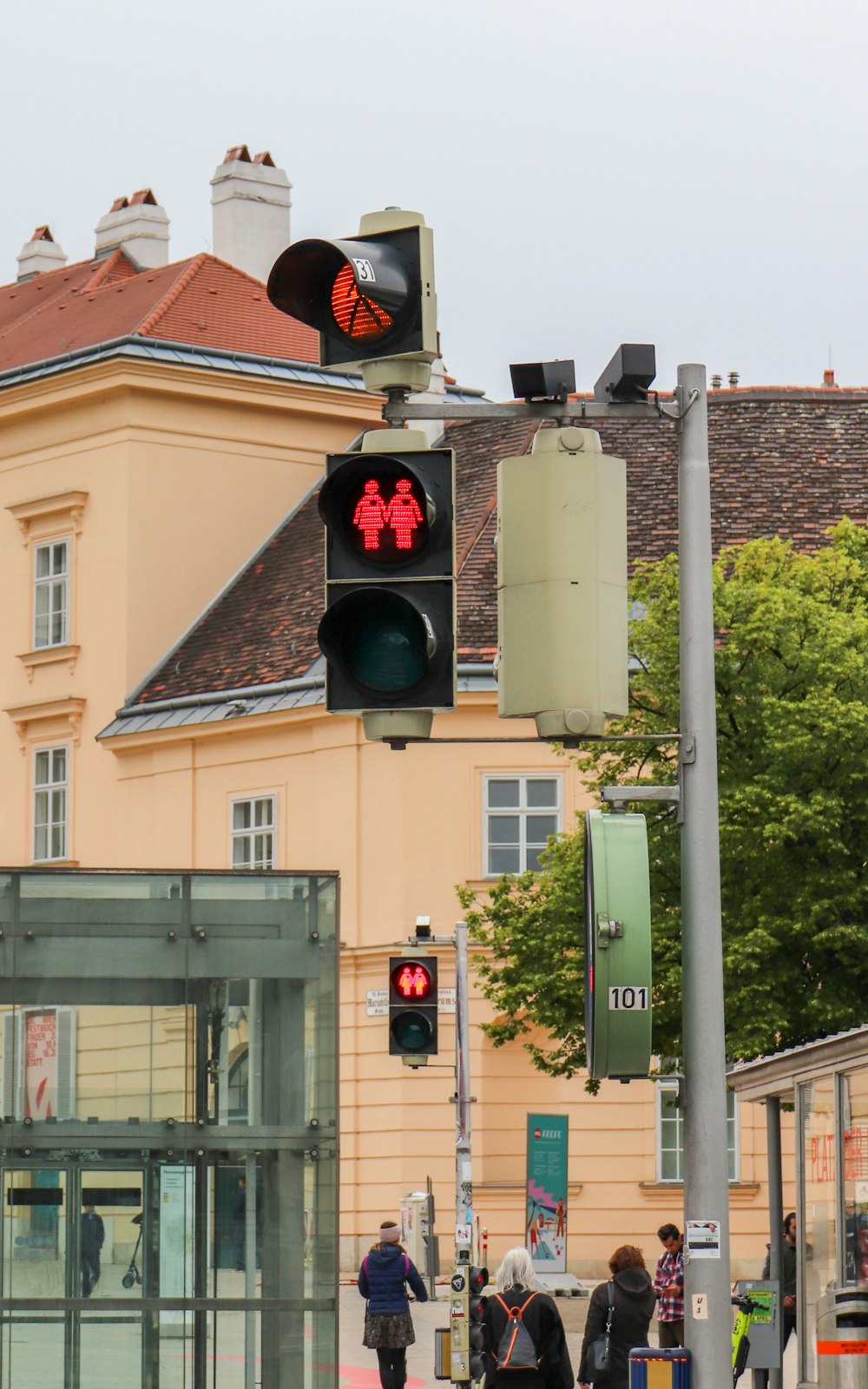 traffic light on red light