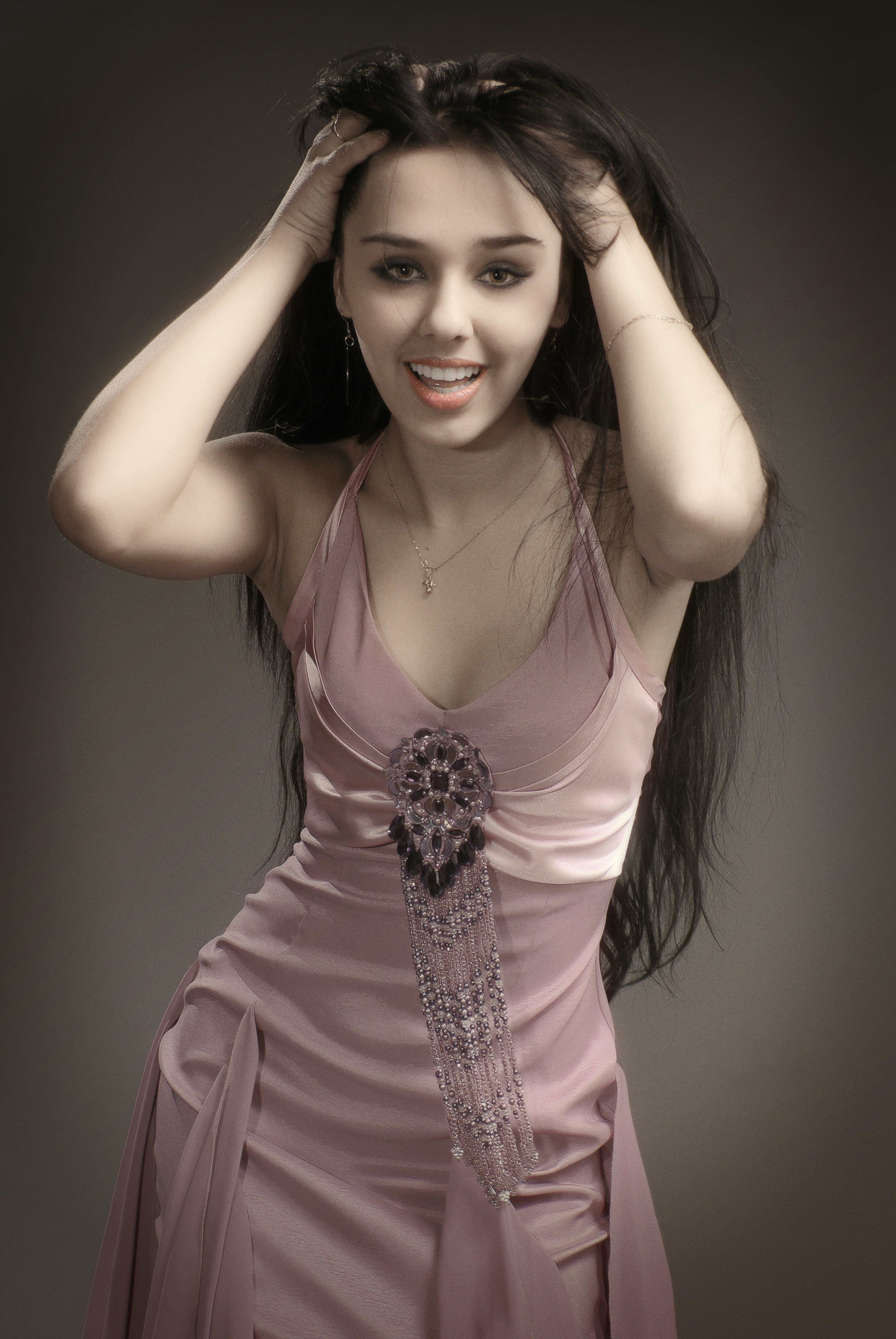 woman in pink sleeveless dress