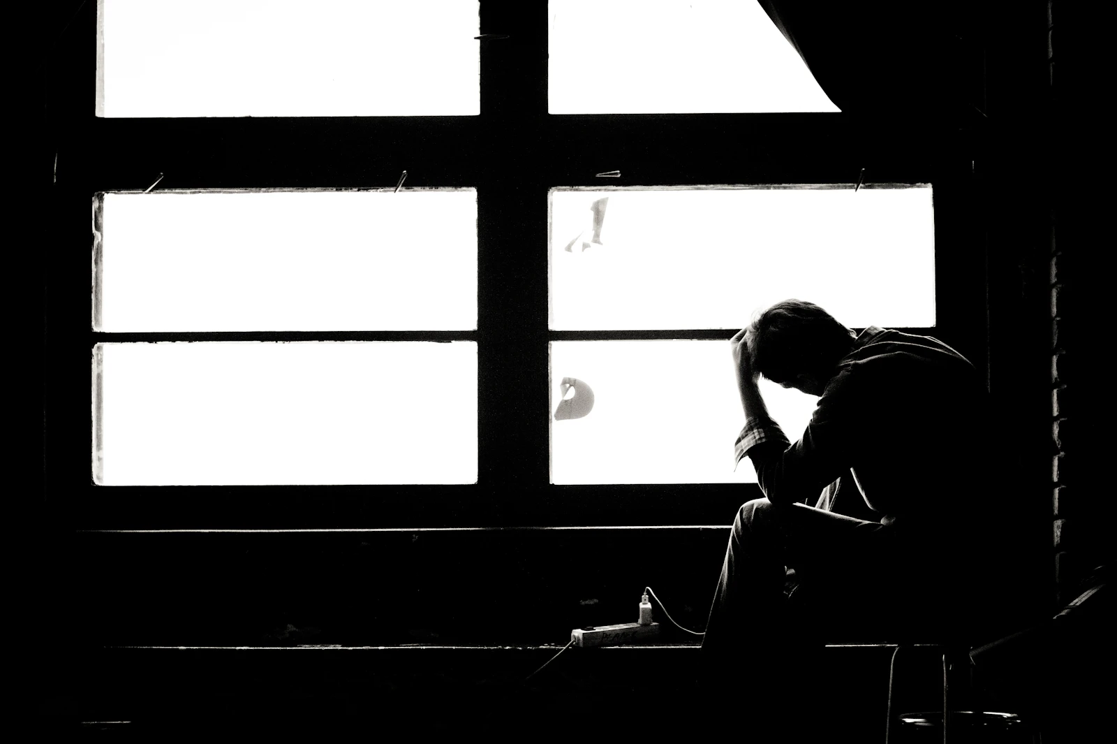 Schatten im Büro — unkontrollierte KI-Nutzung im Unternehmen