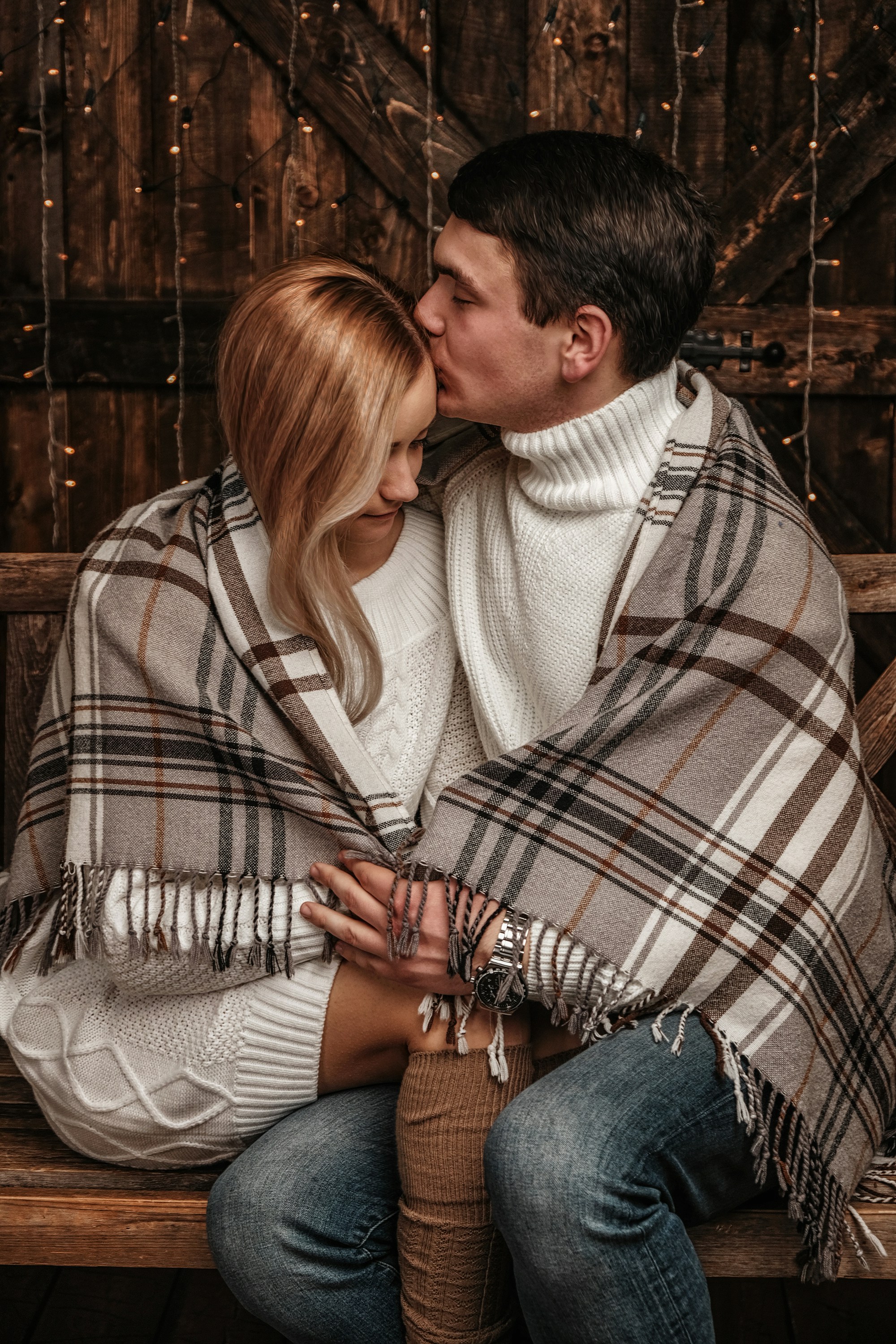 man-and-woman-kissing-each-other