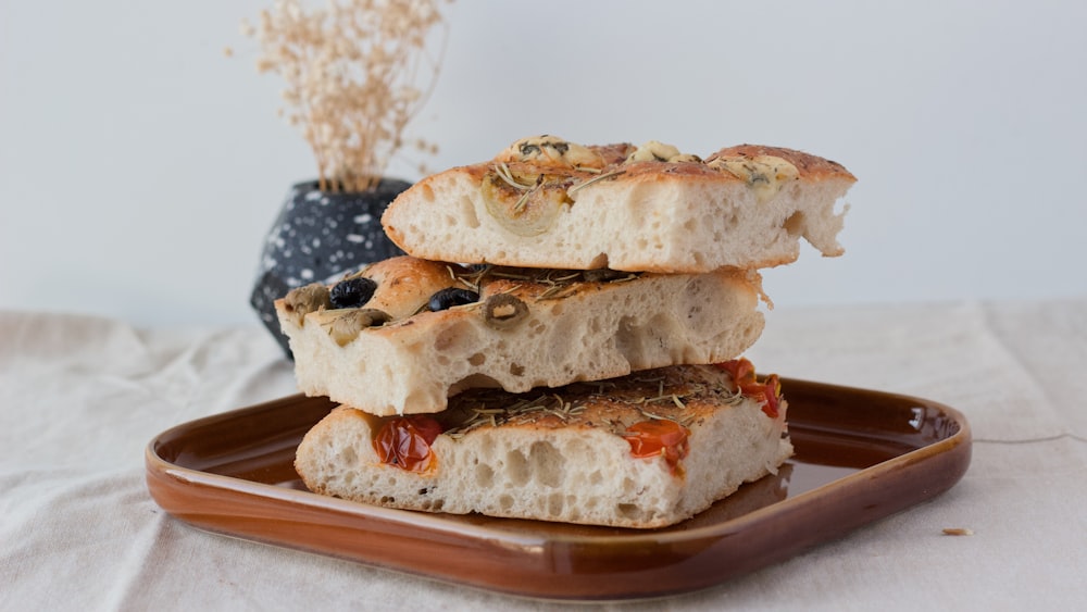 sliced bread on white ceramic plate