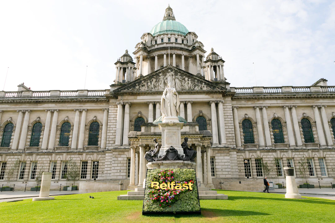 Belfast 6-Day Luxury Travel Guide & Itinerary