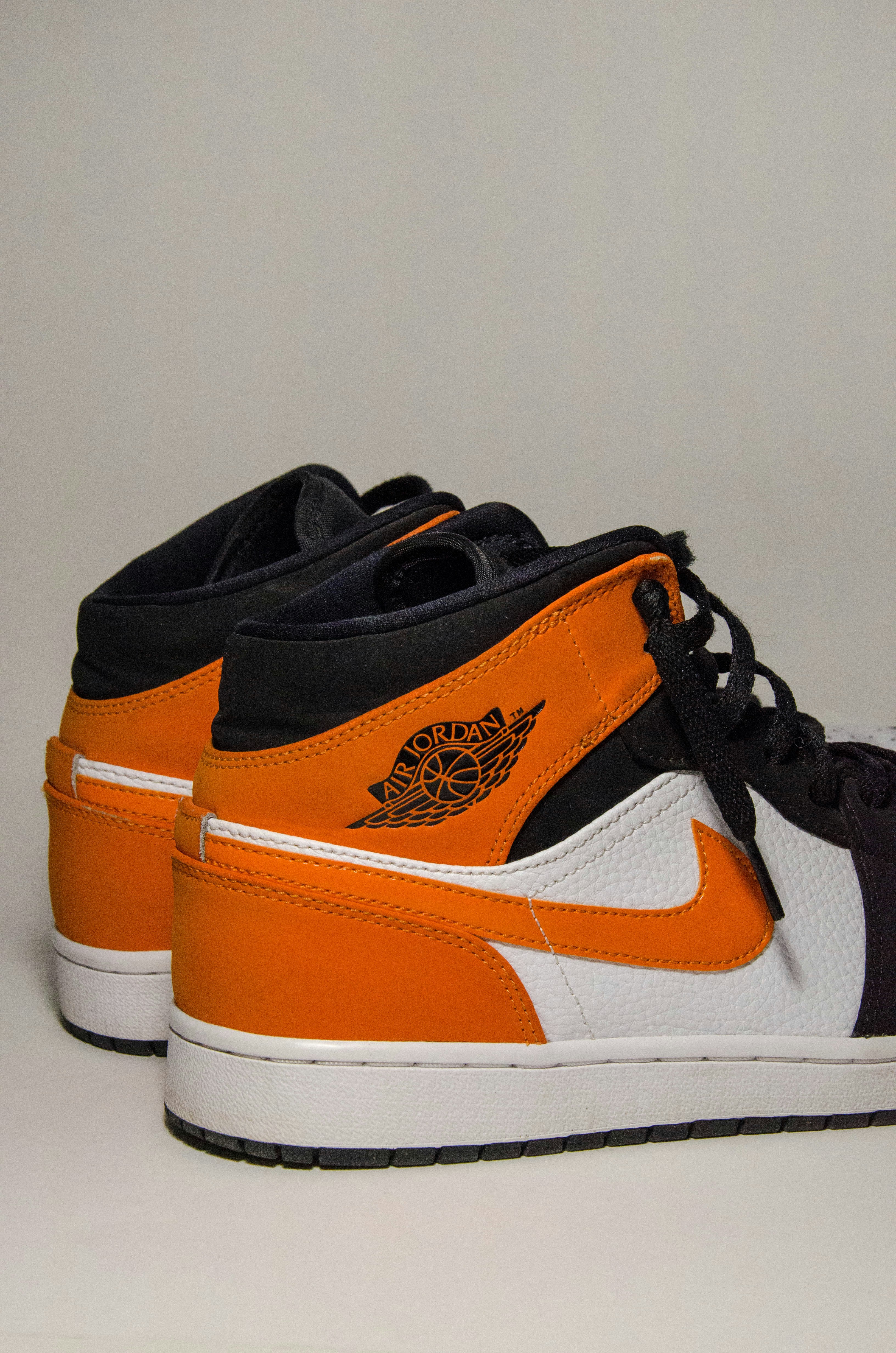 Photo by pietroschellino