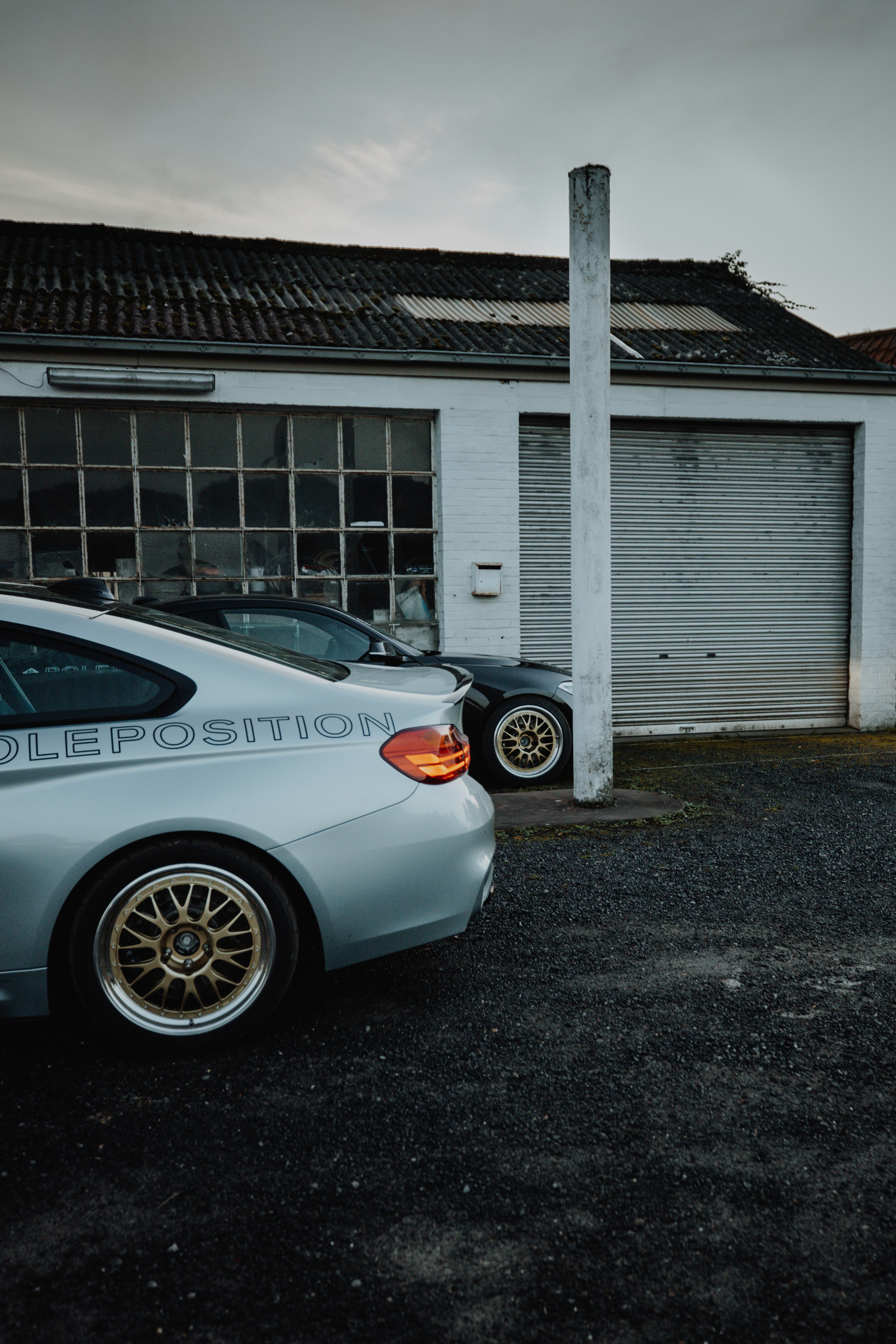 Photo by lorenzohamers