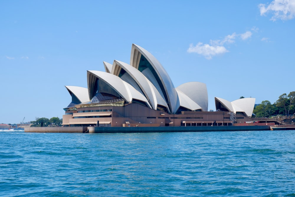 オーストラリアのシドニー・オペラハウス(Sydney Opera House)の昼間