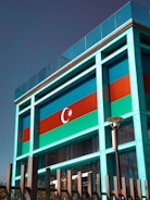 A business meeting between Azerbaijani and Israeli partners.