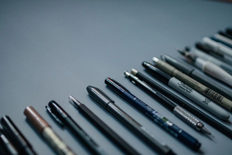 Pilot G2 Premium Rolling Ball Gel Pens Fine Point 0.7mm Black (12-Pack)