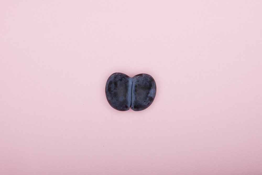 black heart shaped wall decor