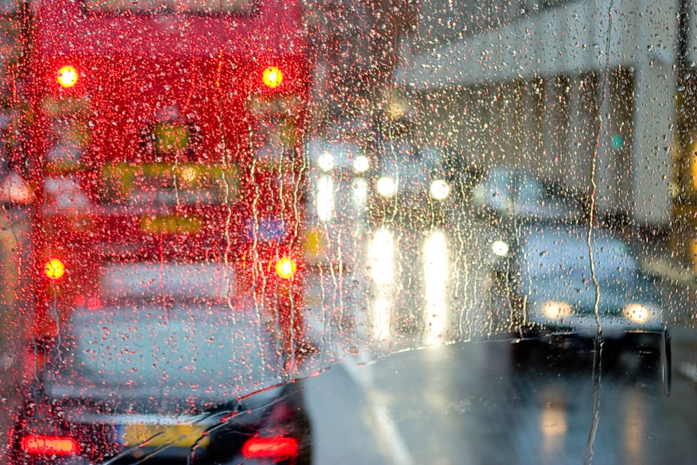 water droplets on glass during daytime