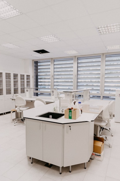 Cosmetic Scientist New Lab