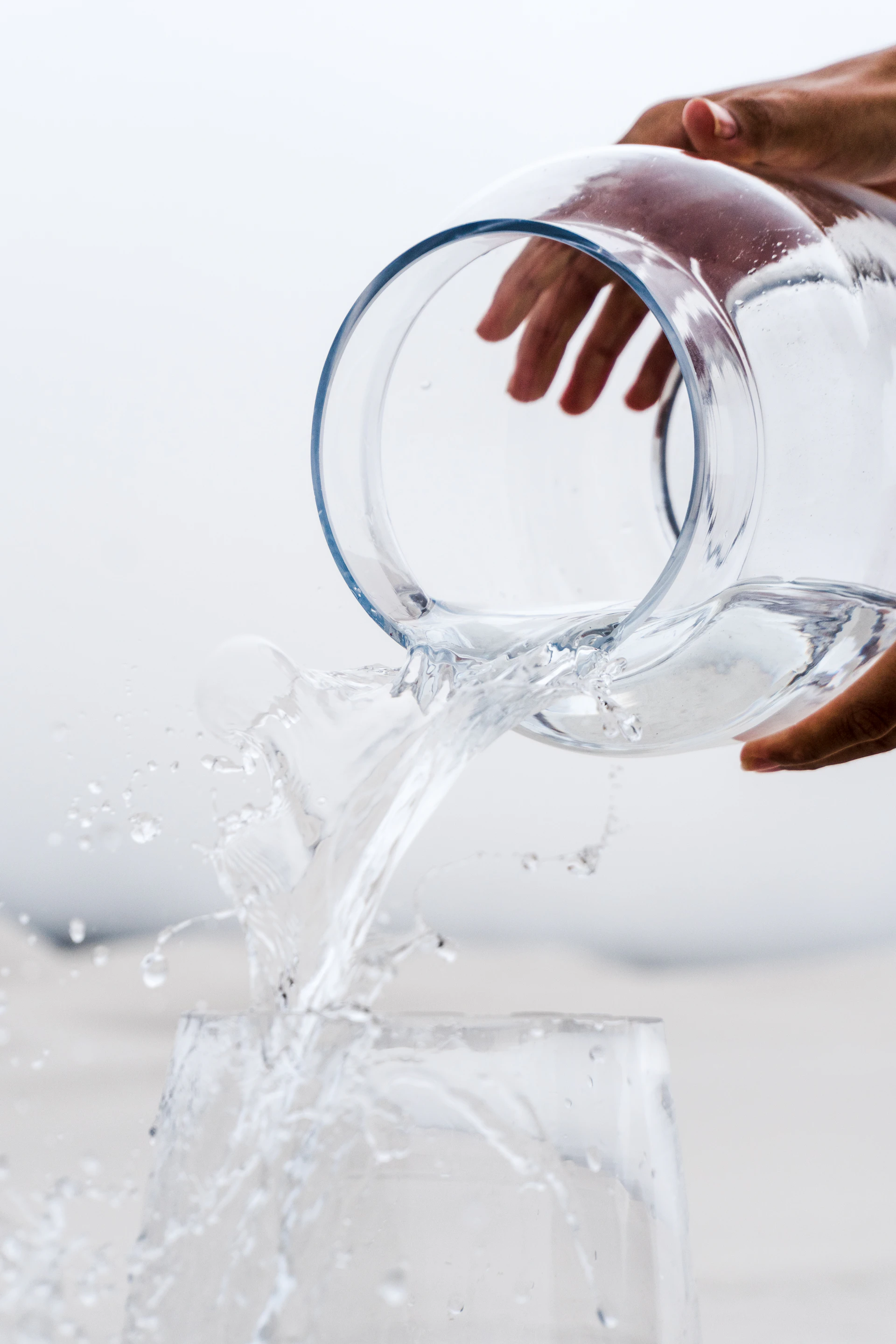 Water can delivery service