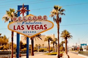 welcome to fabulous las vegas nevada signage