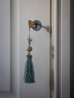 white and gold pendant lamp