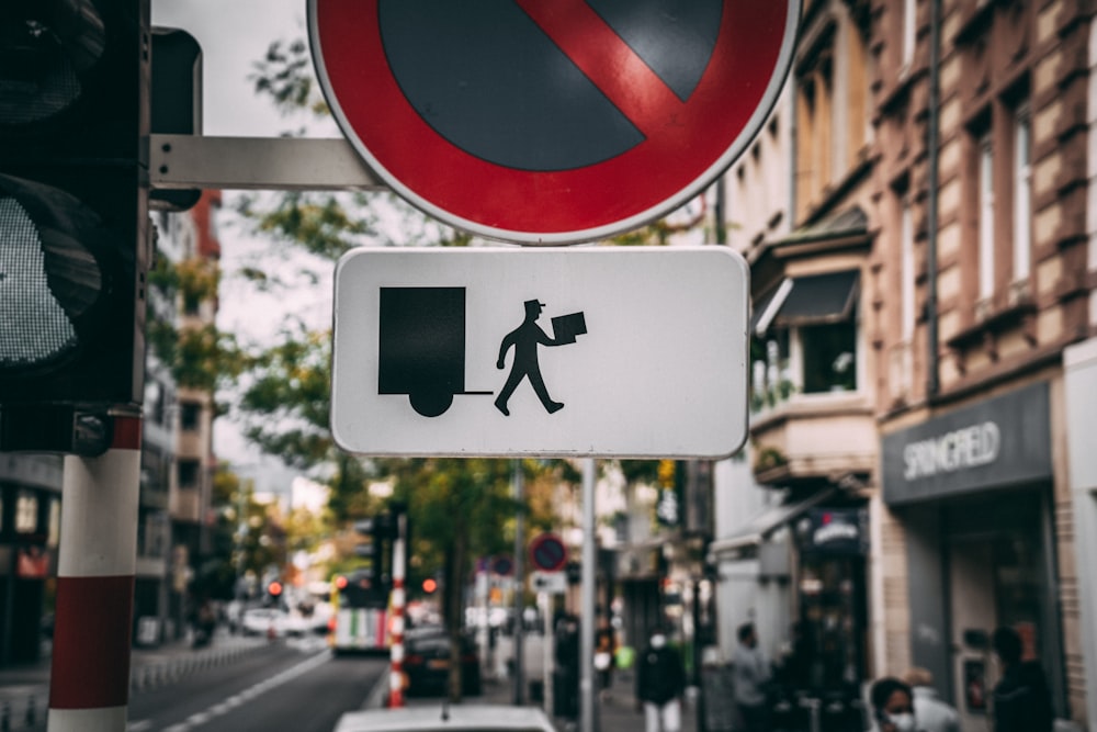 red and white stop sign