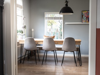 black and white dining table and chairs