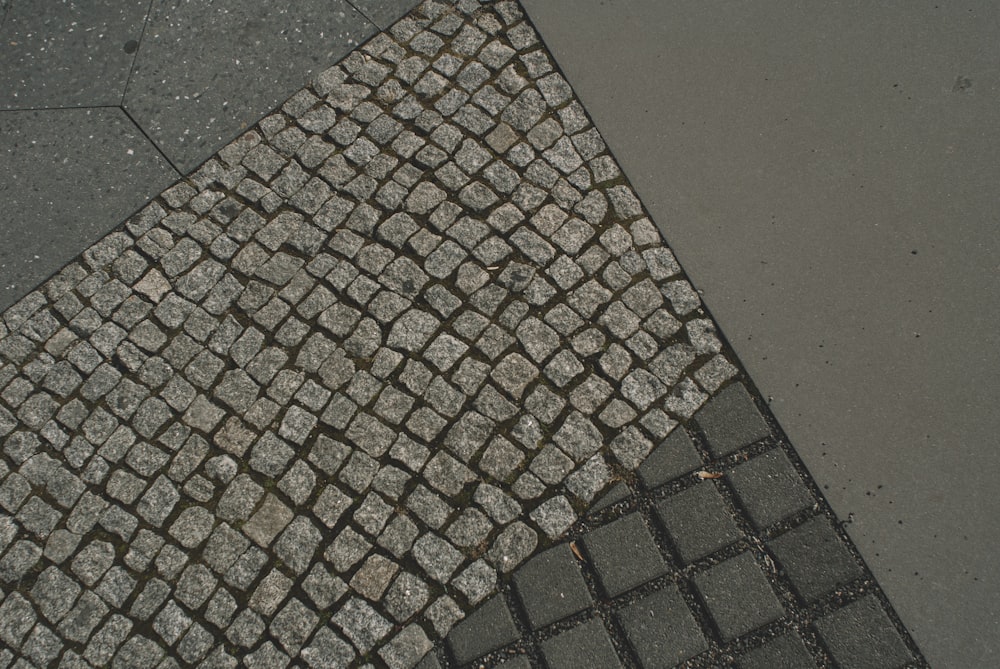 gray and black square floor tiles