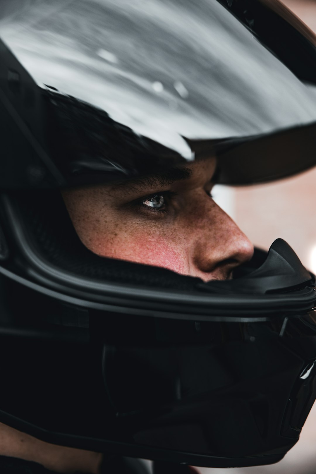 man in black helmet and goggles